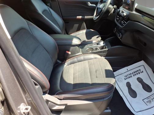 Carbonized Gray Metallic 2022 Ford Escape SEL