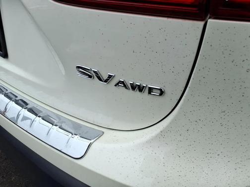 2022 Nissan Rogue Sport SV