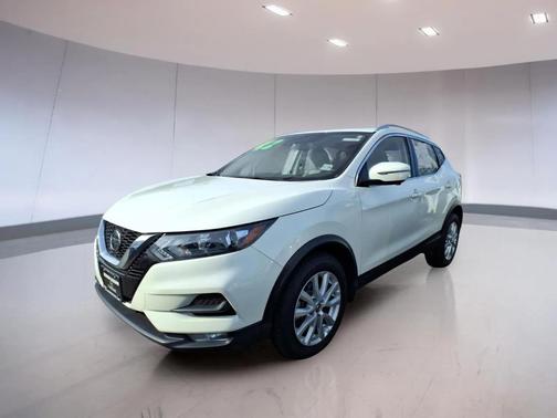 2022 Nissan Rogue Sport SV