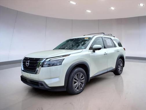 2023 Nissan Pathfinder SV 4WD