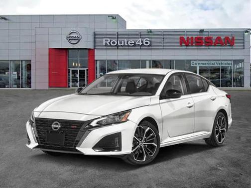 2025 Nissan Altima SR FWD