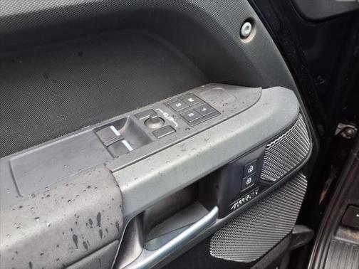 2023 Land Rover Defender 90 X-Dynamic SE
