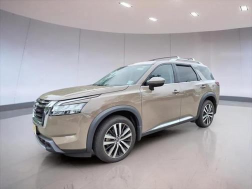 2023 Nissan Pathfinder Platinum 4WD
