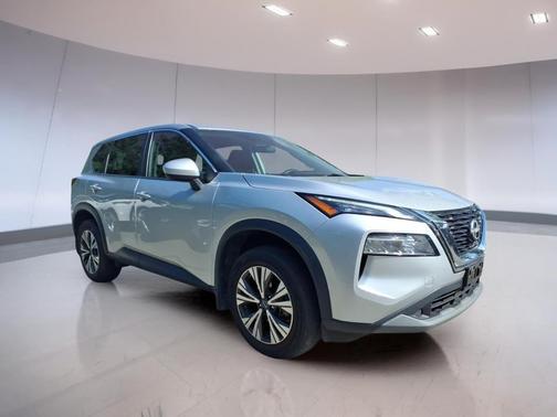 Brilliant Silver 2023 Nissan Rogue SV