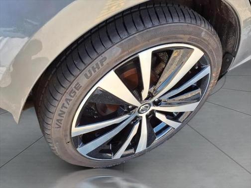 2022 Nissan Altima SR FWD