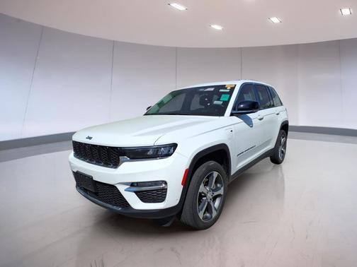 Bright White Clearcoat 2023 Jeep Grand Cherokee 4xe Base