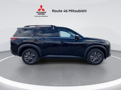 2024 Nissan Pathfinder SV 4WD