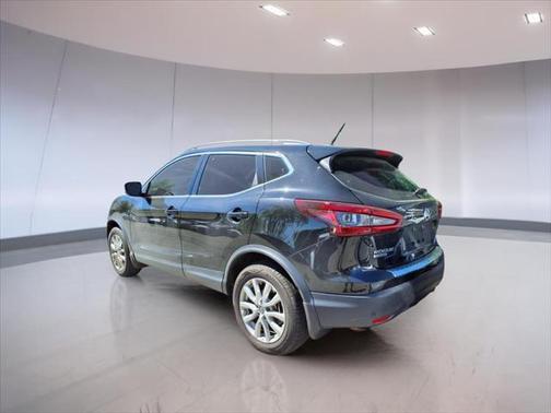 2022 Nissan Rogue Sport SV