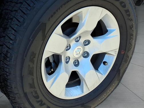 Diamond Black Crystal Pearlcoat 2022 RAM 1500 Big Horn/Lone Star