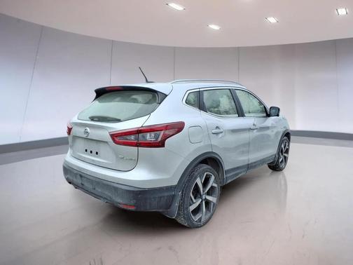 2021 Nissan Rogue Sport SL