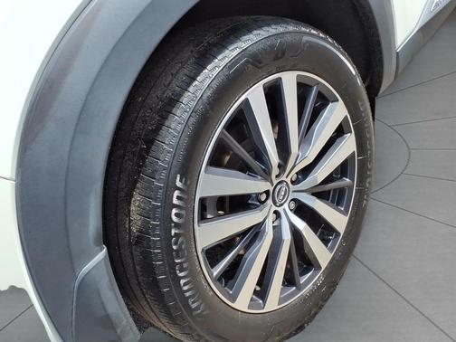 2022 Nissan Pathfinder Platinum 4WD