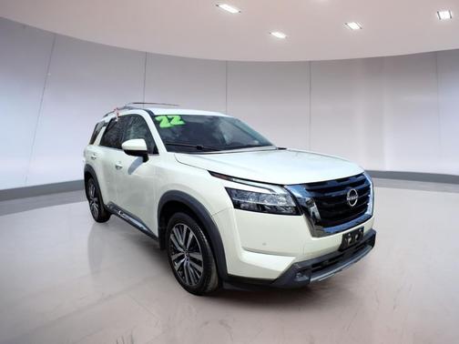 2022 Nissan Pathfinder Platinum 4WD