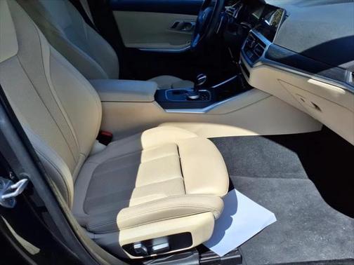2022 BMW 330 xDrive