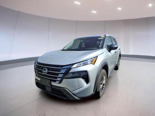 Brilliant Silver 2024 Nissan Rogue S