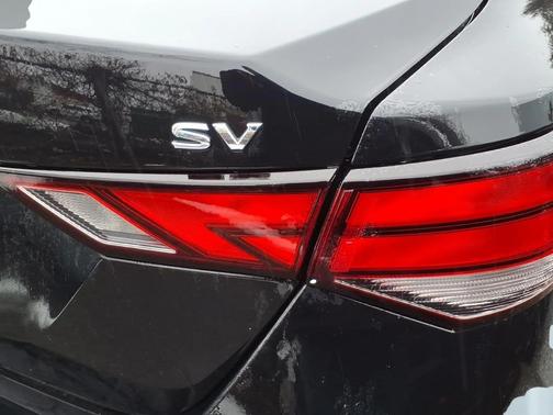 Gun Metallic 2023 Nissan Sentra SV