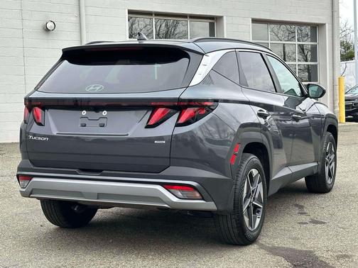 Ecotronic Gray 2025 Hyundai TUCSON SEL