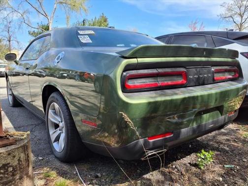 2022 Dodge Challenger SXT