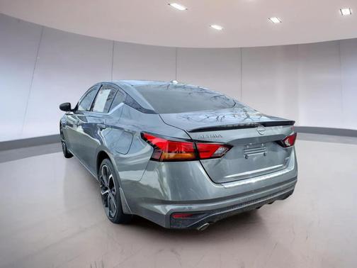 2023 Nissan Altima SR Intelligent AWD