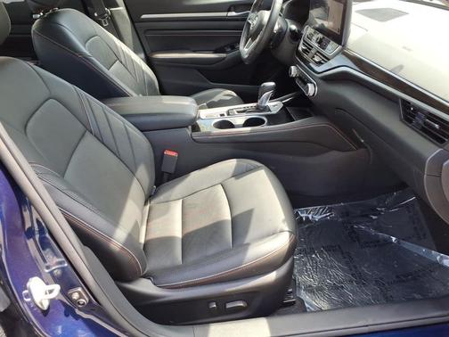 Deep Blue Pearl 2023 Nissan Altima SR Intelligent AWD