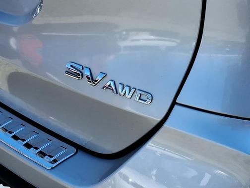 Brilliant Silver Metallic 2019 Nissan Rogue SV