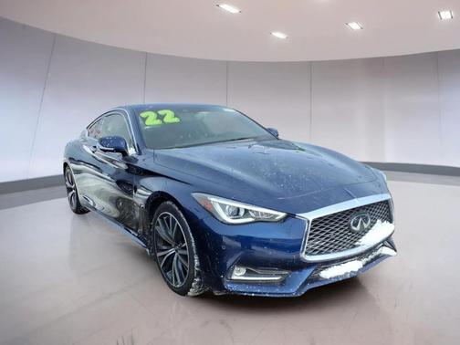 2022 INFINITI Q60 LUXE