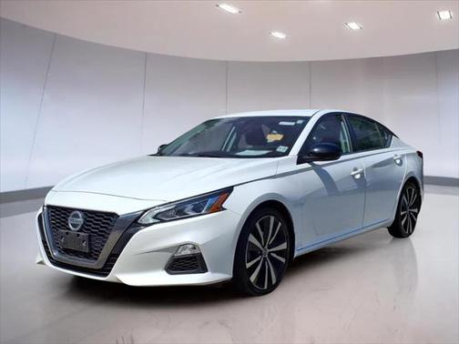 2022 Nissan Altima SR VC-Turbo FWD