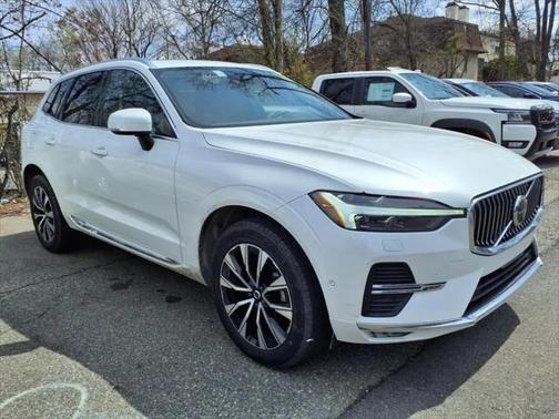 2023 Volvo XC60 B5 Plus Bright Theme