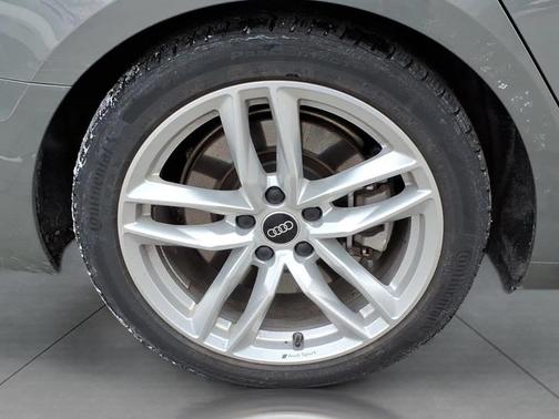 2024 Audi A4 45 S line Premium Plus