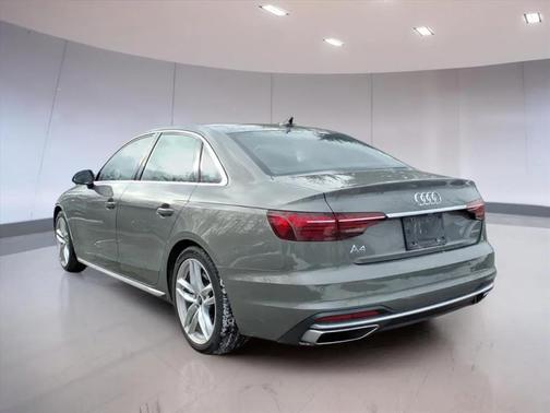 2024 Audi A4 45 S line Premium Plus