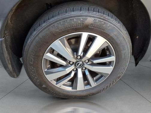 2024 Nissan Pathfinder SL 4WD