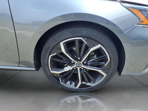 Gun Metallic 2024 Nissan Altima SR FWD