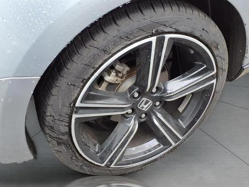 Solar Silver 2024 Honda Accord Hybrid Sport