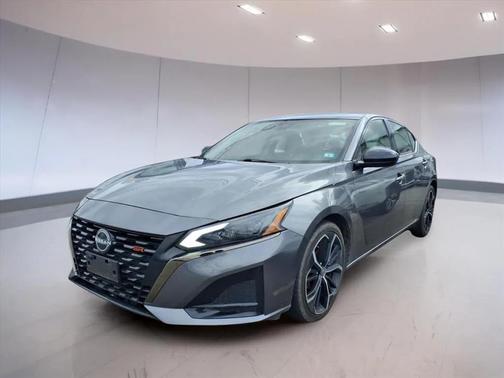 2023 Nissan Altima SR FWD