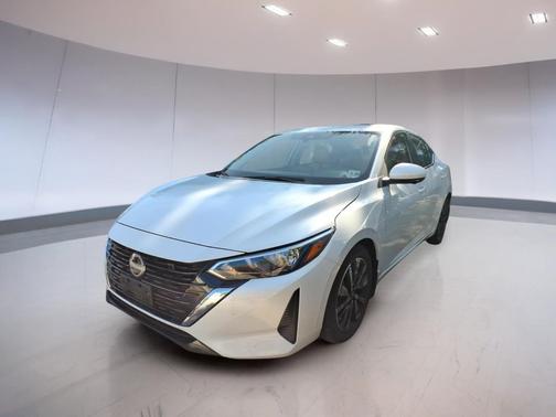 Aspen White Tricoat 2024 Nissan Sentra SV