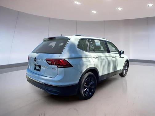 2022 Volkswagen Tiguan 2.0T SE 4MOTION