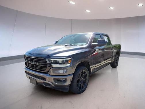 Granite Crystal Metallic Clearcoat 2023 RAM 1500 Laramie