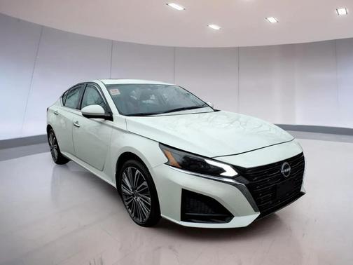 2024 Nissan Altima 2.5 SL