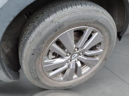 Glacier White 2023 Nissan Pathfinder SV 4WD