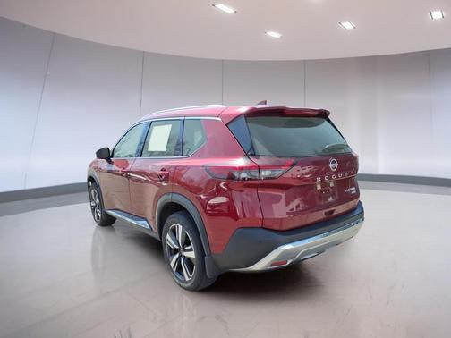 Scarlet Ember Tintcoat 2023 Nissan Rogue Platinum