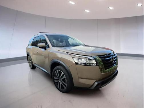 2023 Nissan Pathfinder Platinum 4WD