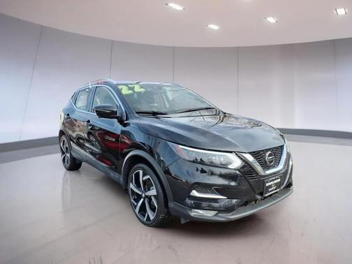2022 Nissan Rogue Sport SL