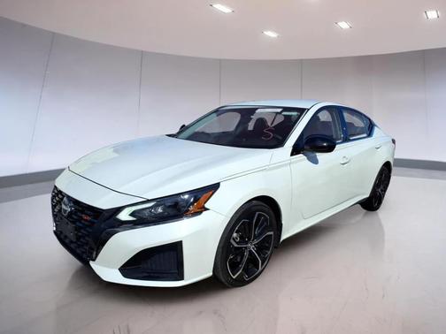 2023 Nissan Altima SR Intelligent AWD