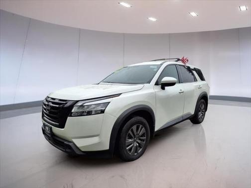 2022 Nissan Pathfinder SV 4WD