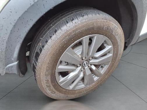 2022 Nissan Pathfinder SV 4WD