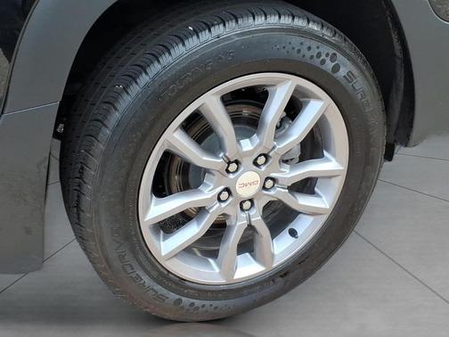 Ebony Twilight Metallic 2024 GMC Terrain SLT