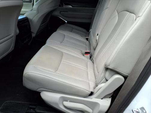 2024 Jeep Wagoneer L Series III 4x4