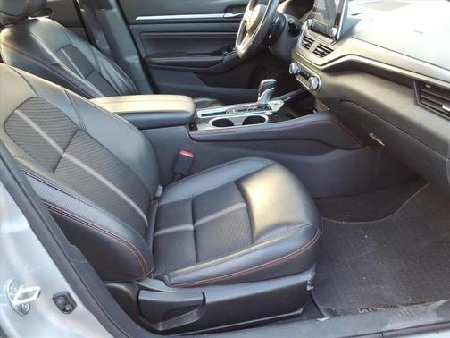 2023 Nissan Altima SR FWD