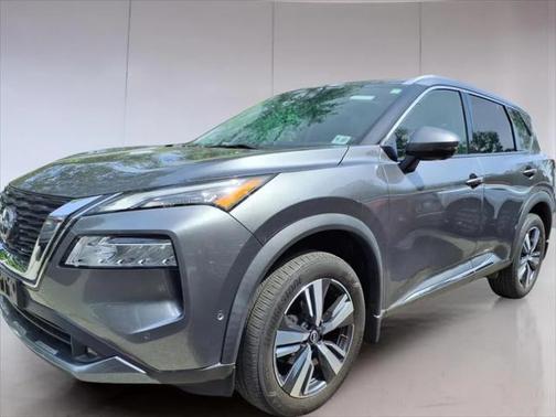 2022 Nissan Rogue SL