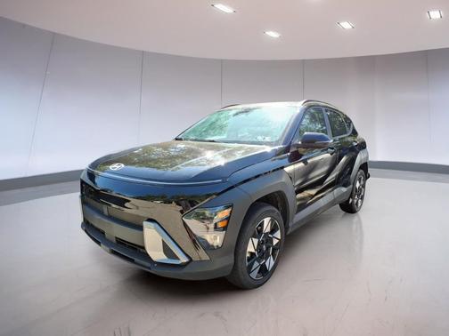 Abyss Black Pearl 2025 Hyundai KONA SEL