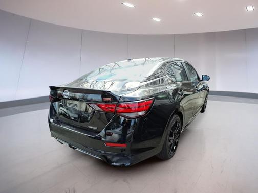 Super Black 2025 Nissan Sentra SR